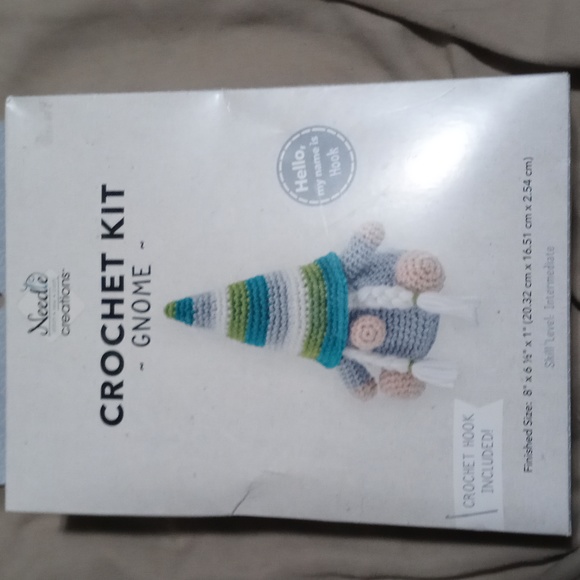 Bnwt/nib crochet kit gnome - Picture 1 of 4